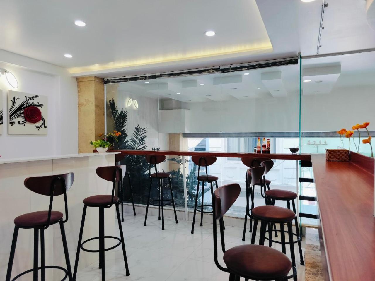 Adventure Hotel Thành Pho Ho Chí Minh Esterno foto